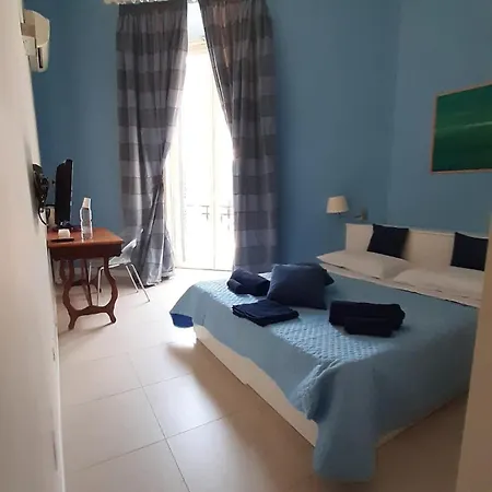 Oda ve Kahvaltı R&b Mezzocannone 4*